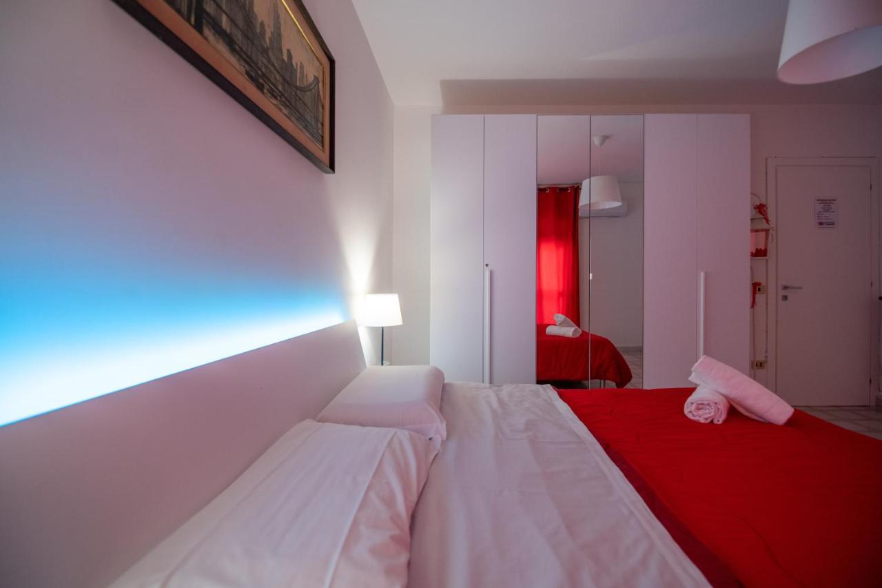 B&B A Casa Di Amici Caserta Eksteriør billede