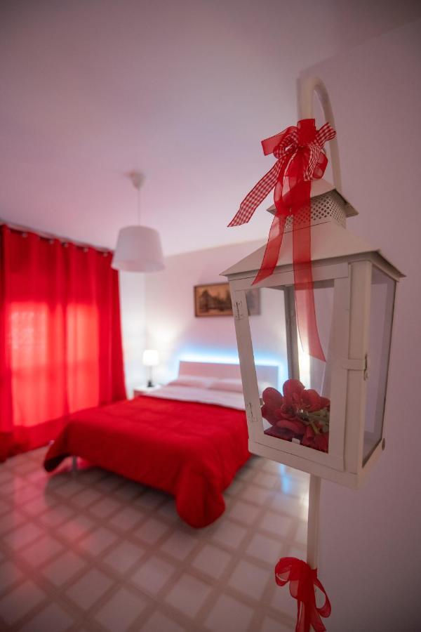 B&B A Casa Di Amici Caserta Eksteriør billede