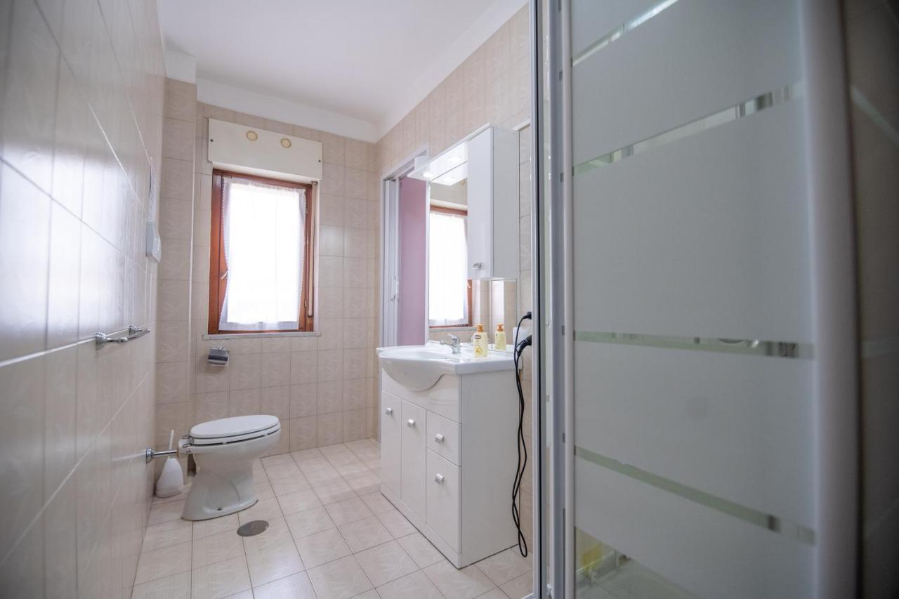 B&B A Casa Di Amici Caserta Eksteriør billede