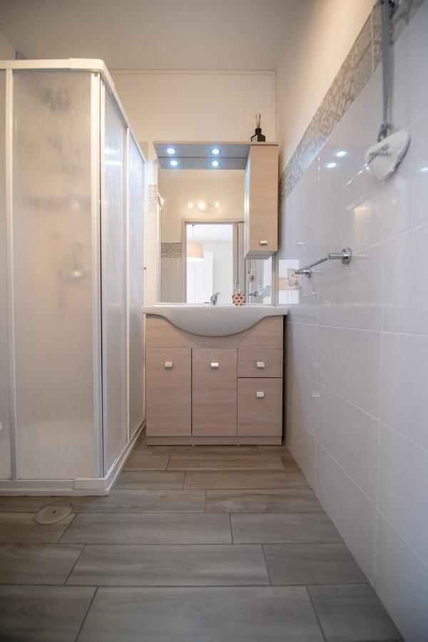 B&B A Casa Di Amici Caserta Eksteriør billede