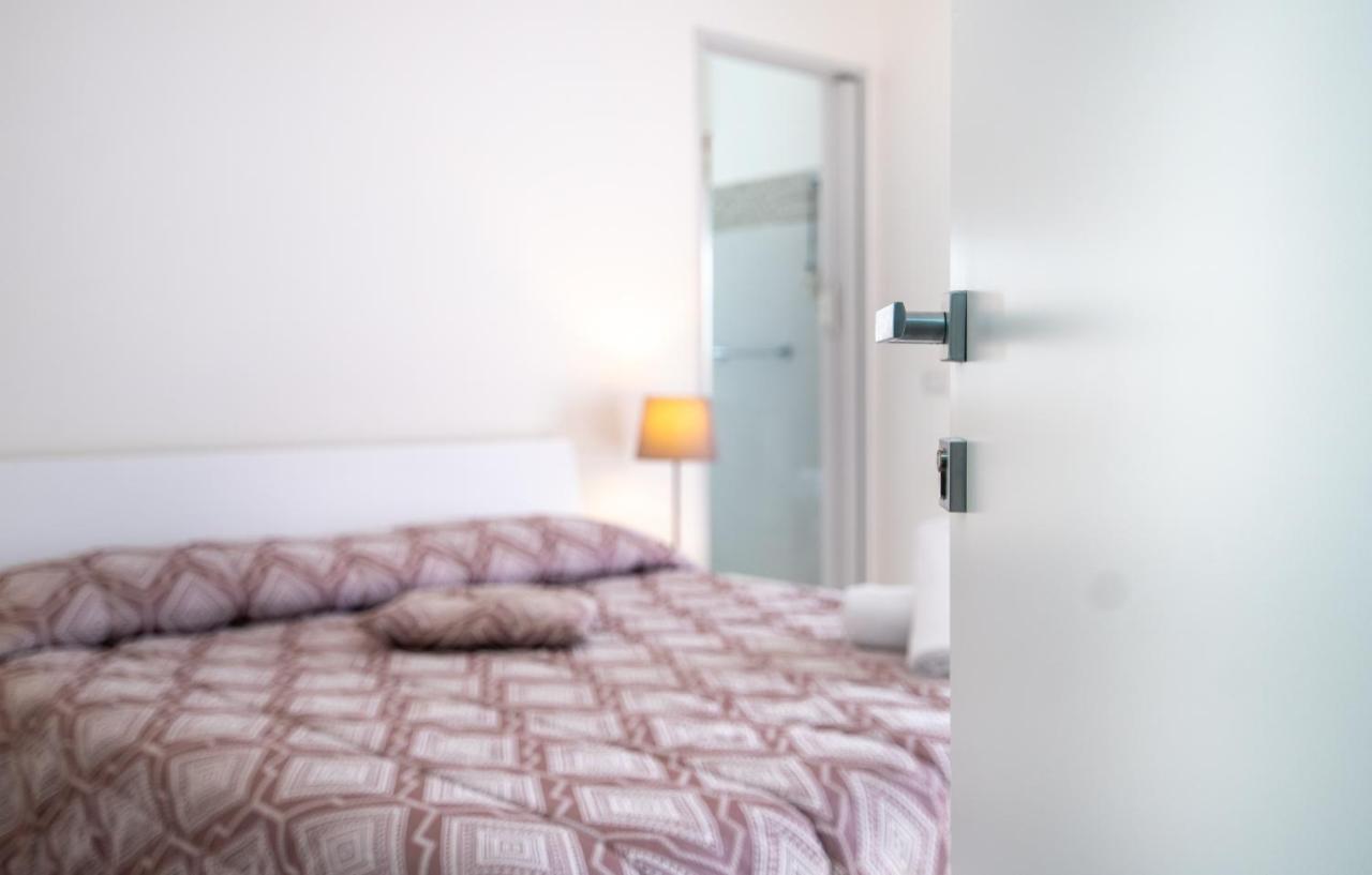 B&B A Casa Di Amici Caserta Eksteriør billede