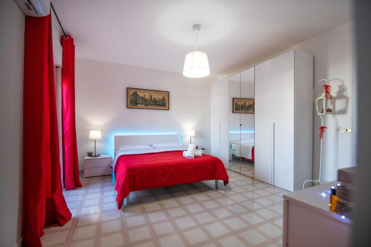 B&B A Casa Di Amici Caserta Eksteriør billede